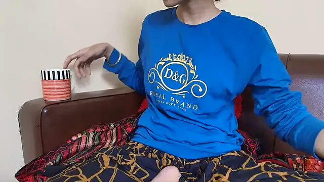 Freechat Sreya_ on StripChat