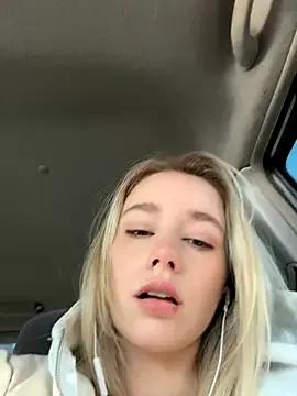 StripChat SSSATIVA_model is Freechat SSSATIVA_model — Naked in the toilet