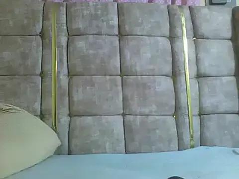 Sweet-beanca on StripChat 