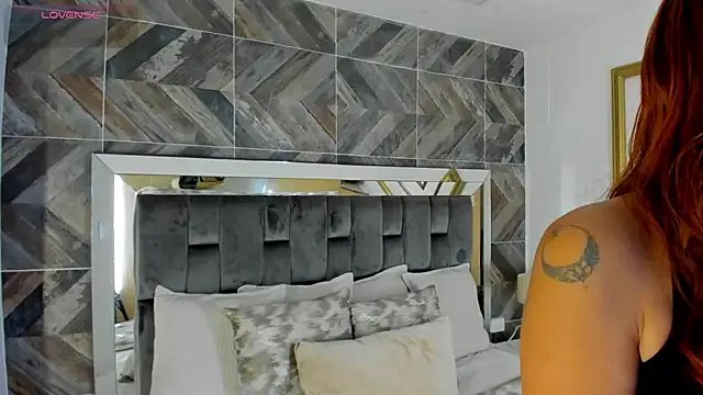 Freechat TaniaSmith1 on StripChat