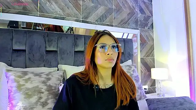 Freechat TaniaSmith1 on StripChat