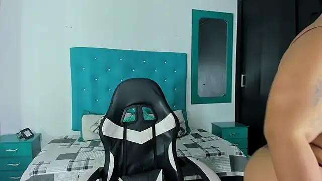 Freechat Tasha_Sant on StripChat