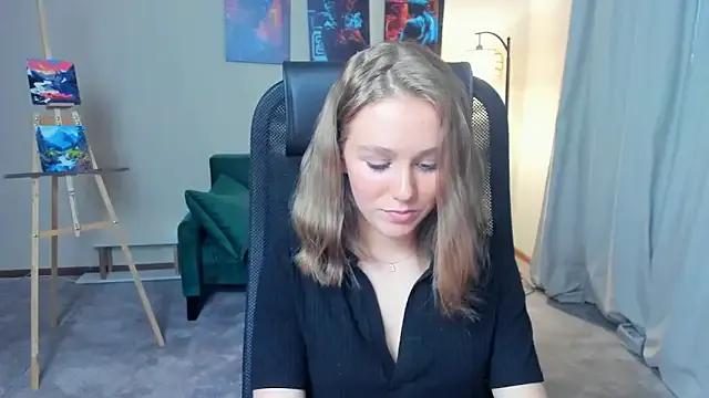 Freechat TienKnous on StripChat