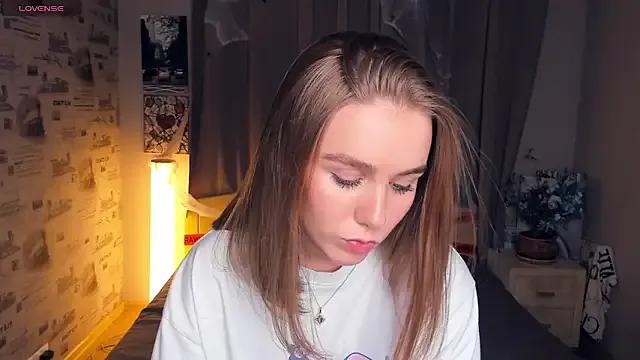 Freechat TienKnous on StripChat