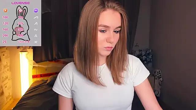 Freechat TienKnous on StripChat