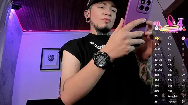 Freechat tyler_jones_ on StripChat