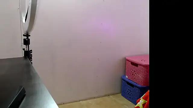 Private Valeryxs on StripChat