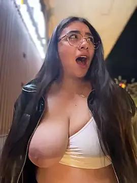 Freechat vaneelee on StripChat