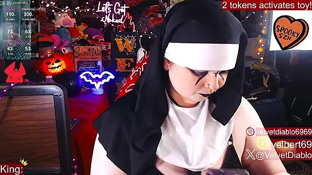 Freechat VelvetDiablo on StripChat