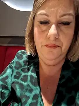 StripChat VenusAlpha is Group VenusAlpha — Nuda in bagno e orgasmo