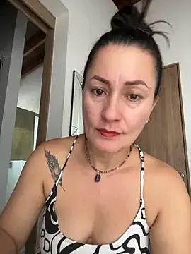 Freechat Verito_hot on StripChat