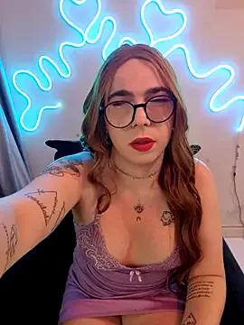 Freechat VIckSexyDoll on StripChat