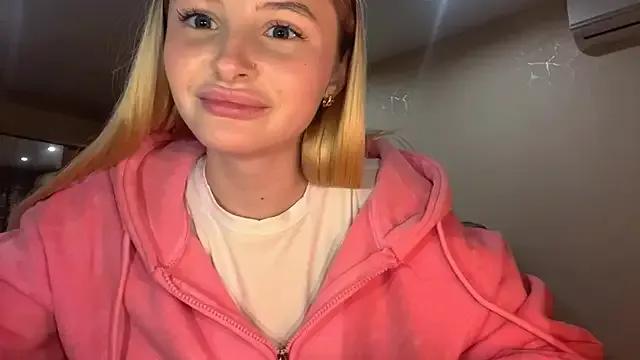 Freechat VictoriaMystery on StripChat