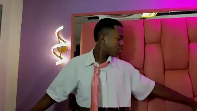 Freechat VICTORIAOBEY on StripChat