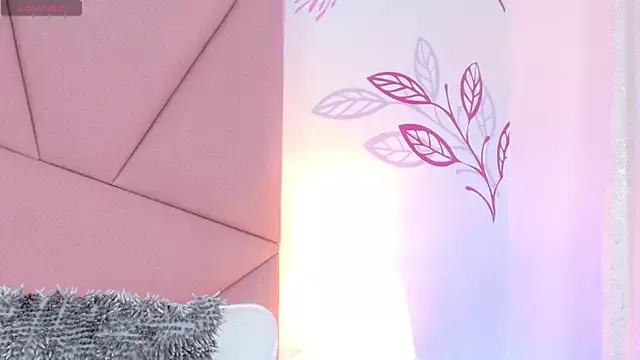 Freechat VictoriaRoss1 on StripChat