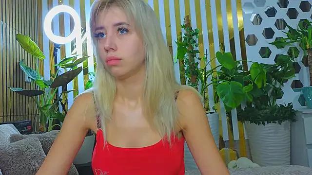 Freechat Violetttttta on StripChat