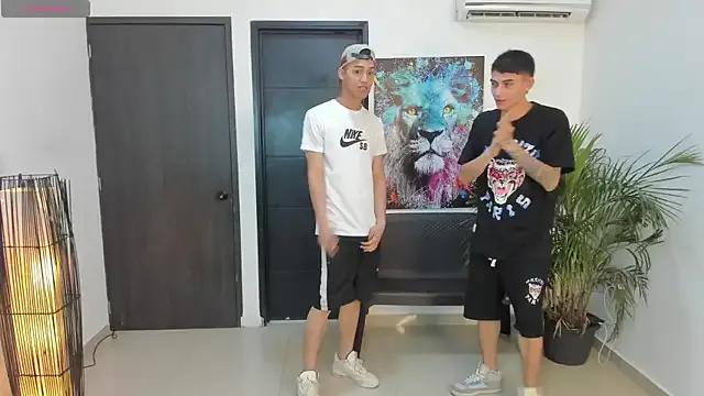 Freechat Voyeurism_guyss on StripChat