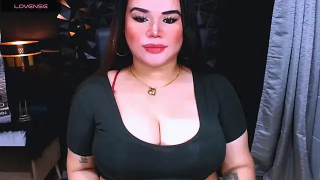 Freechat xHugeHarleySelfsuckerx on StripChat