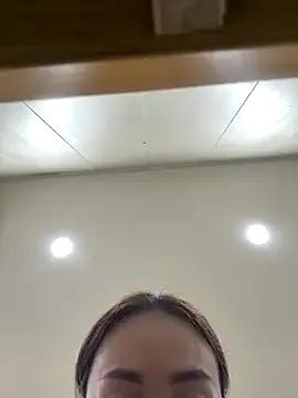 Freechat xiaoliansweet on StripChat