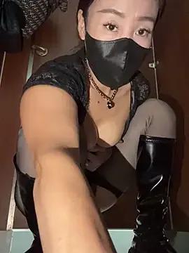 Freechat xiaoliansweet on StripChat