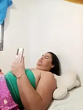 Freechat yaneth_ on StripChat