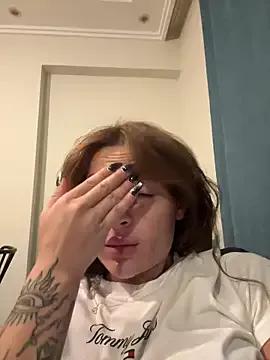 Freechat yaprakmericc on StripChat