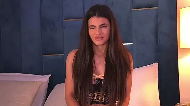 Freechat YasminaMoon on StripChat