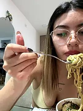 Freechat Your_Honeey on StripChat