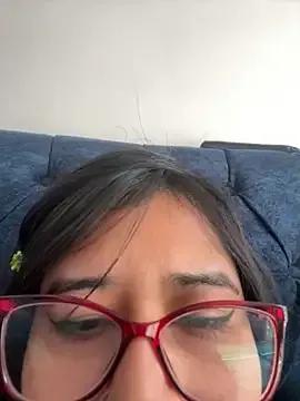 Freechat Zjapinha_tahya on StripChat